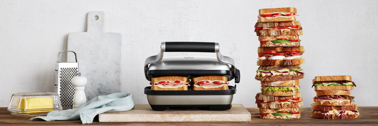 Italian sandwich outlet maker