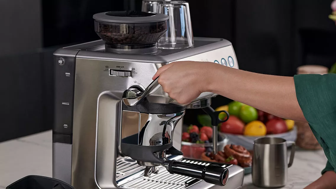 Cafetera Superautomática Sage Barista Express Impress SES876BSS4EEU1 -  Outlet Exclusivo