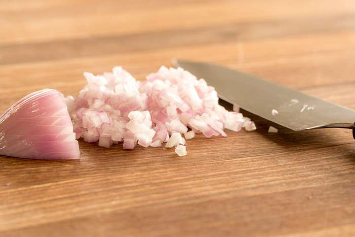 Tips & Tricks: How to Mince a Shallot