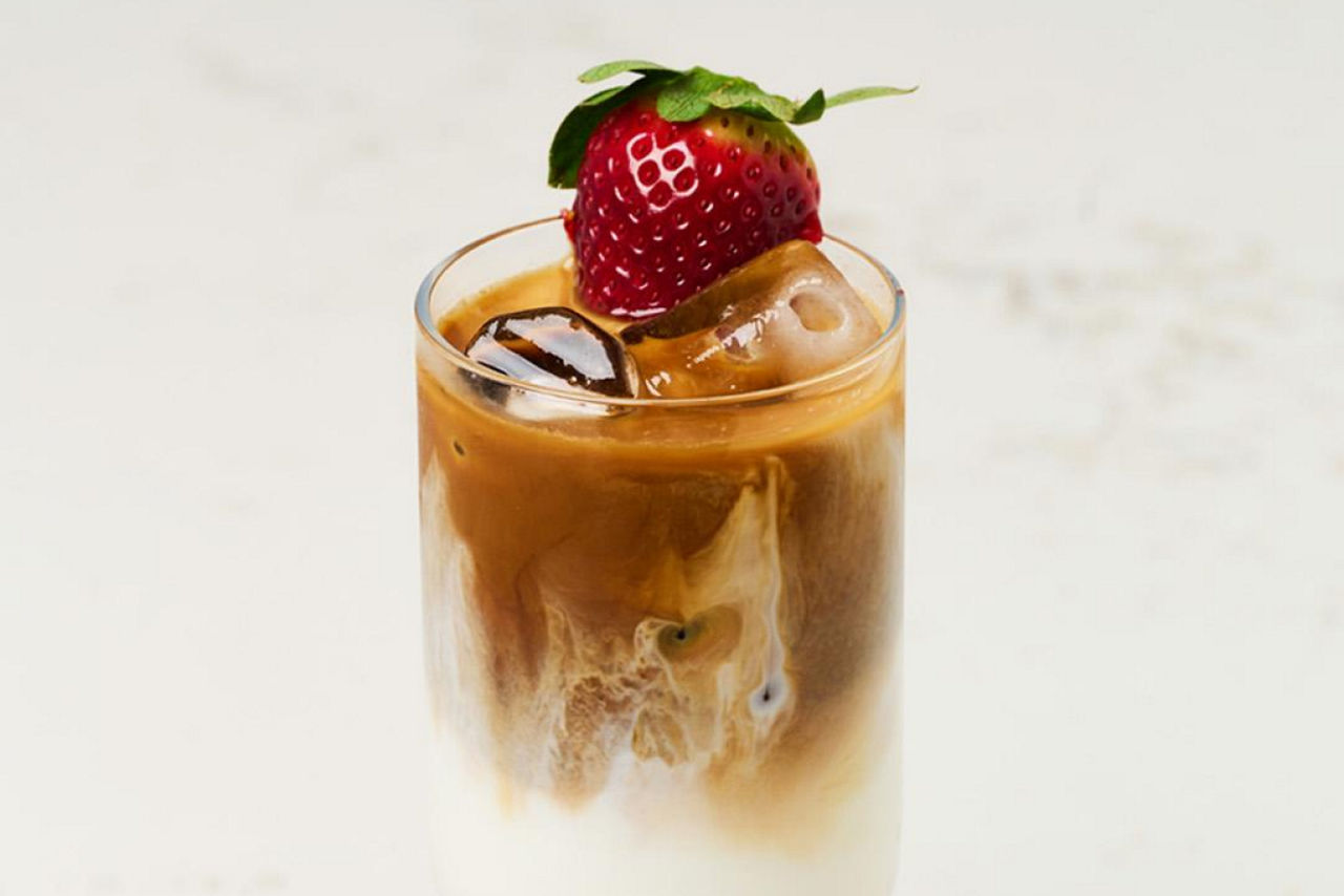 strawberry_coffee_cup